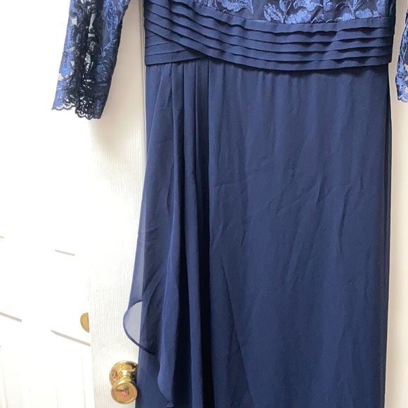 NWT - Alex Evenings Lace Top, Empire Waist, Long Chiffon Gown - Picture 3 of 8